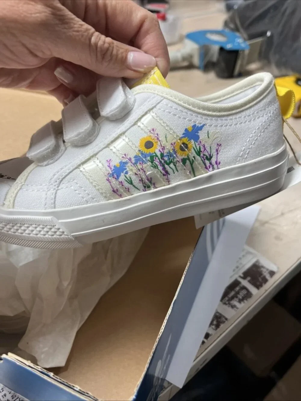 adidas Nizza CF C White Floral Hook & Loop Sneaker Unisex Kids Size 11